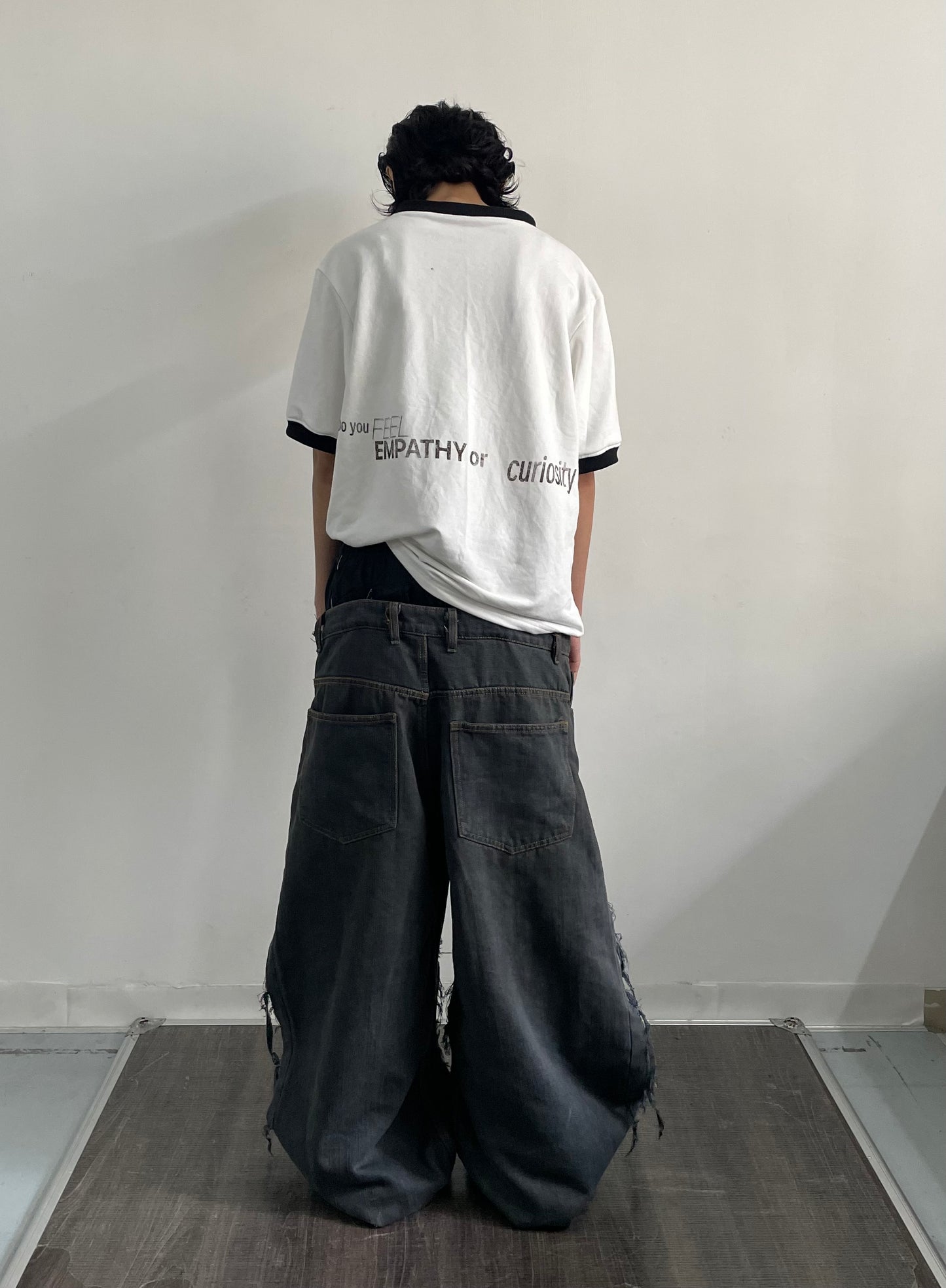 HYBRID DIRTY WASH JEANS
