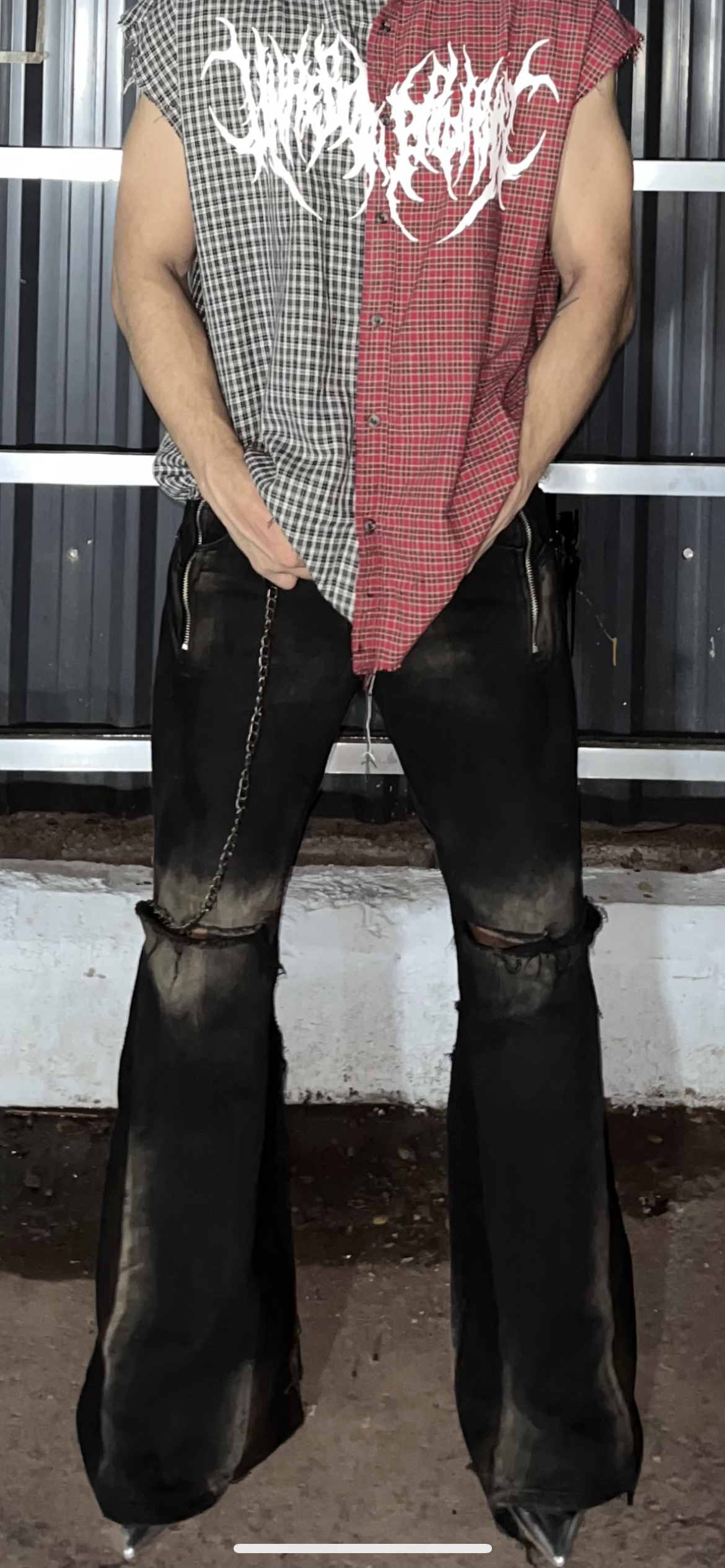 Super Flared Reconstructed Distressed Jeans