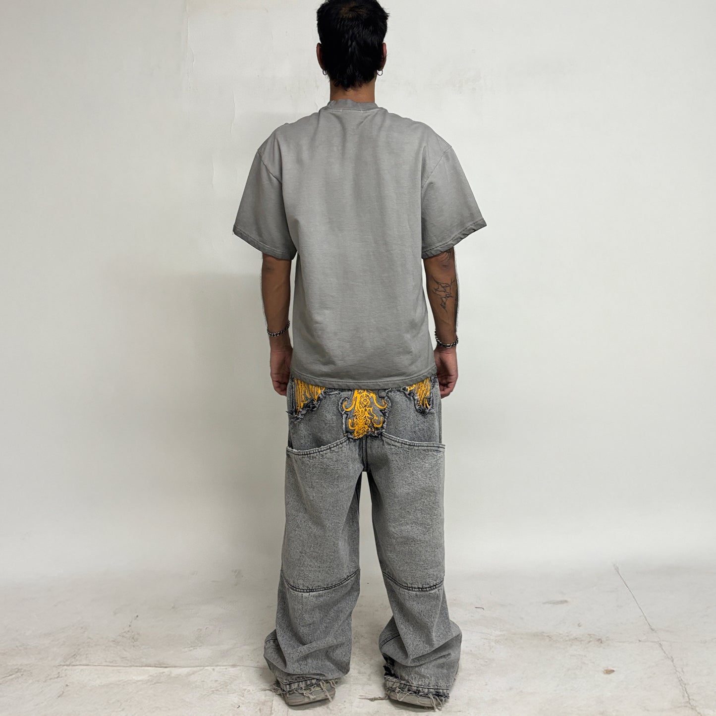 CROSS LOGO PATCHED LOW CROTCH JEANS - DISTRESSED LIGHT GREY