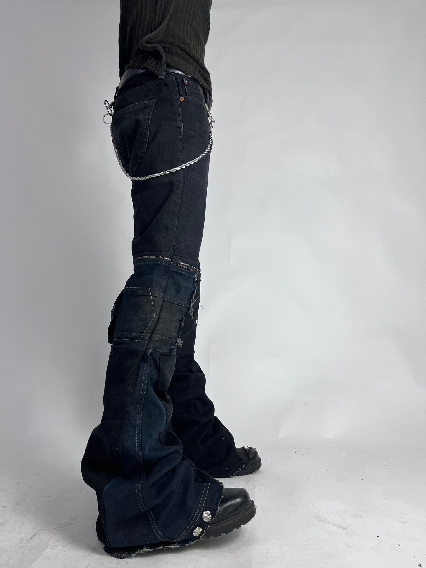 Super flared Reconstructed Jeans